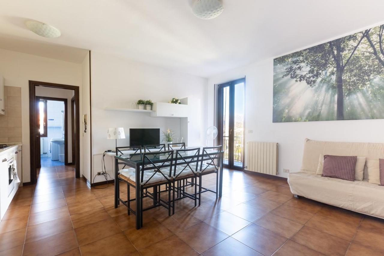 Mysa Properties - Casa Chicca, Flat With Lake View Terrace Perledo Екстер'єр фото